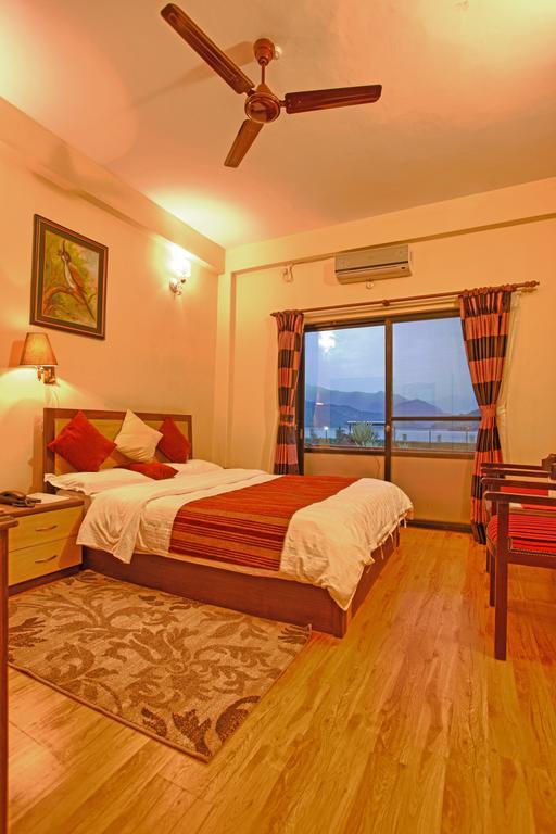 Hotel Lakefront Pokhara Eksteriør bilde