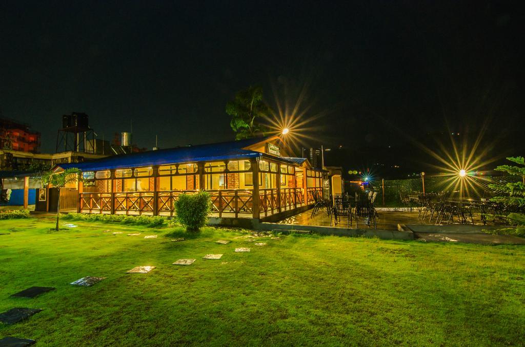 Hotel Lakefront Pokhara Eksteriør bilde